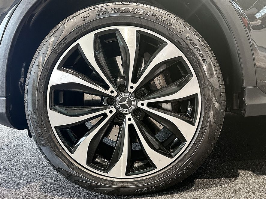 Mercedes-Benz GLC 300 2020