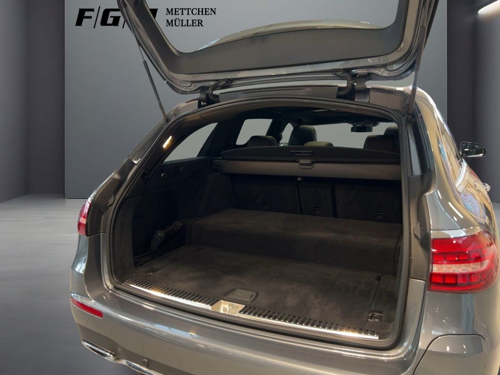 Mercedes-Benz E 300 2022