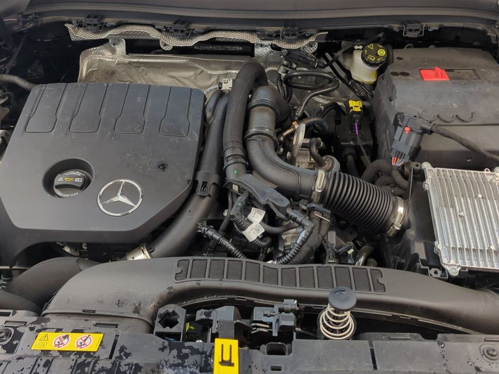 Mercedes-Benz GLA 200 2024