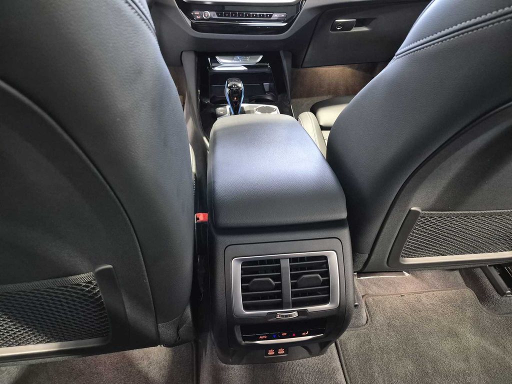 BMW iX3 2023