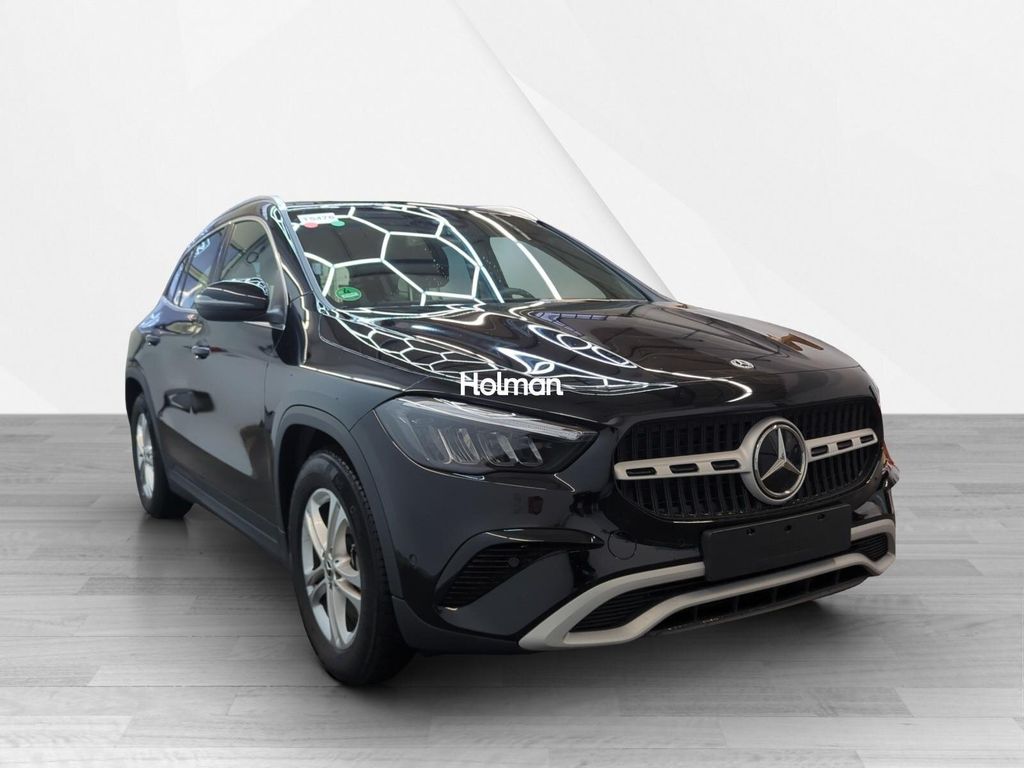 Mercedes-Benz GLA 200 2024