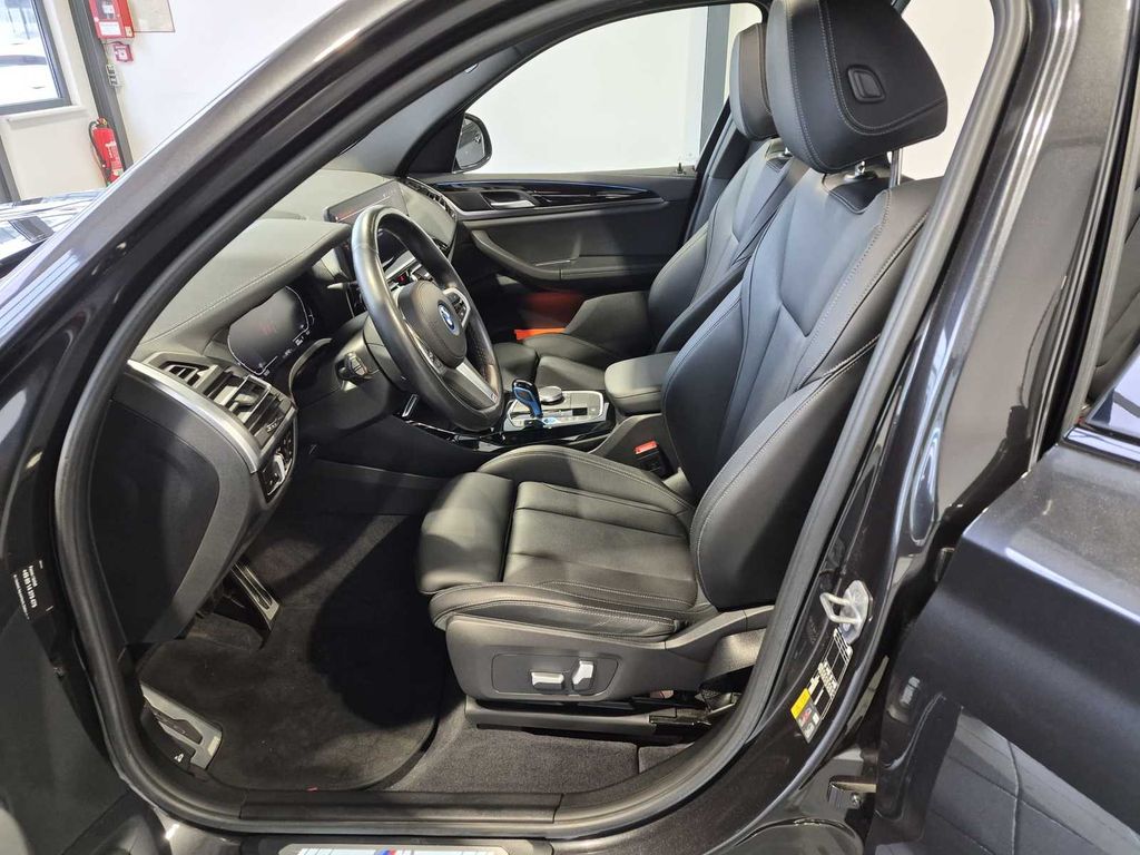 BMW iX3 2023