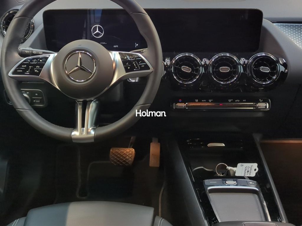 Mercedes-Benz GLA 200 2024