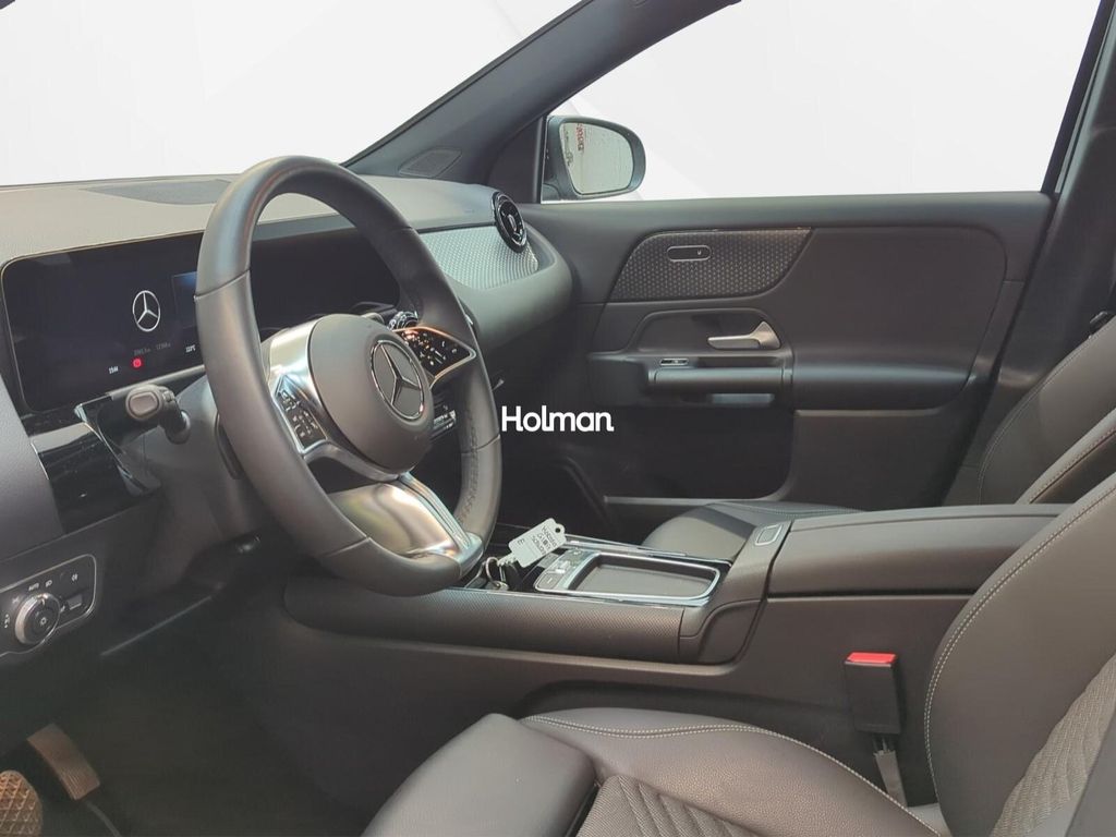 Mercedes-Benz GLA 200 2024