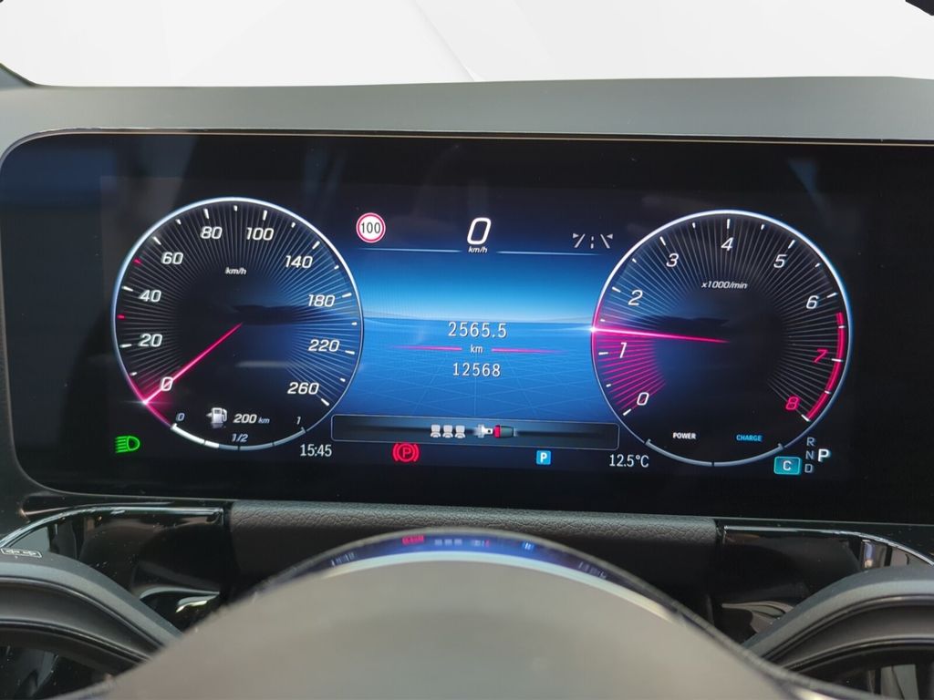 Mercedes-Benz GLA 200 2024