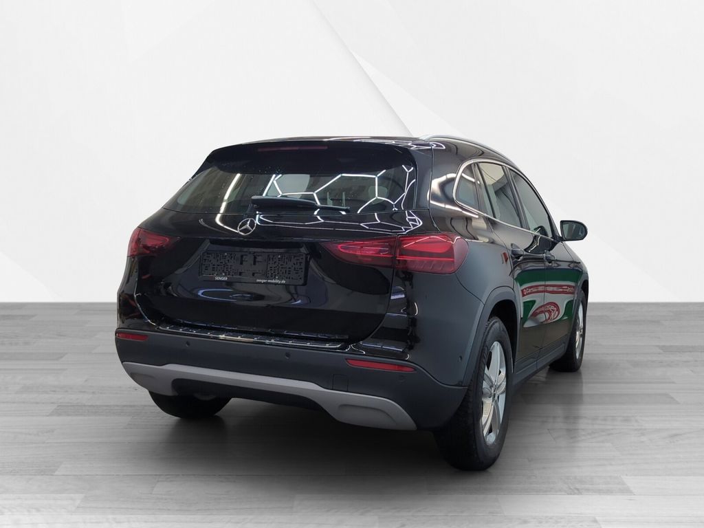 Mercedes-Benz GLA 200 2024