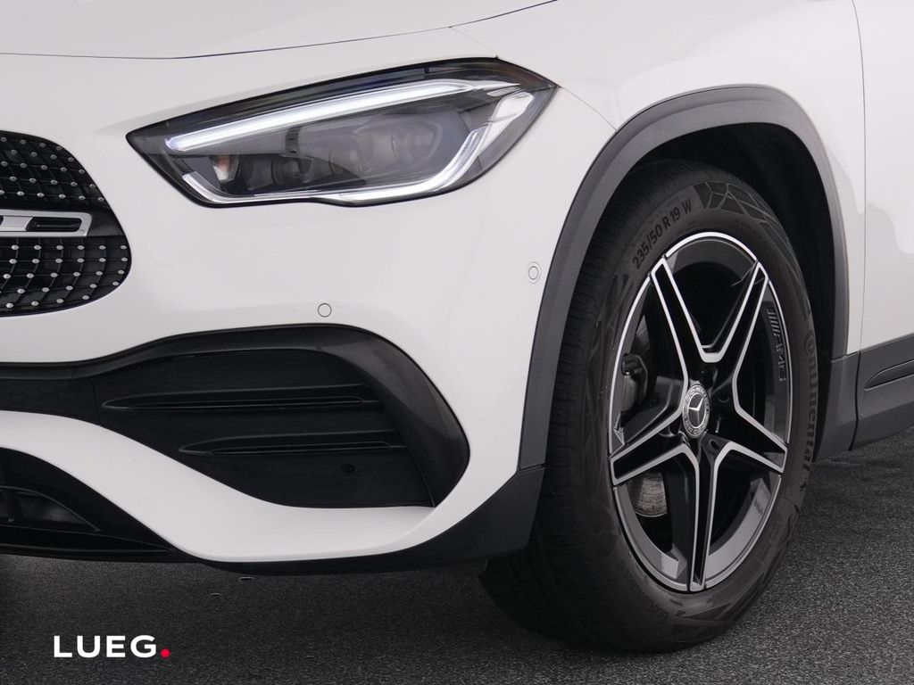 Mercedes-Benz GLA 200 2022