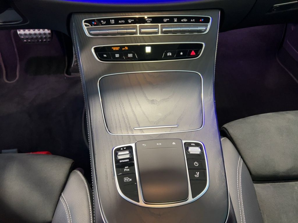 Mercedes-Benz E 300 2022