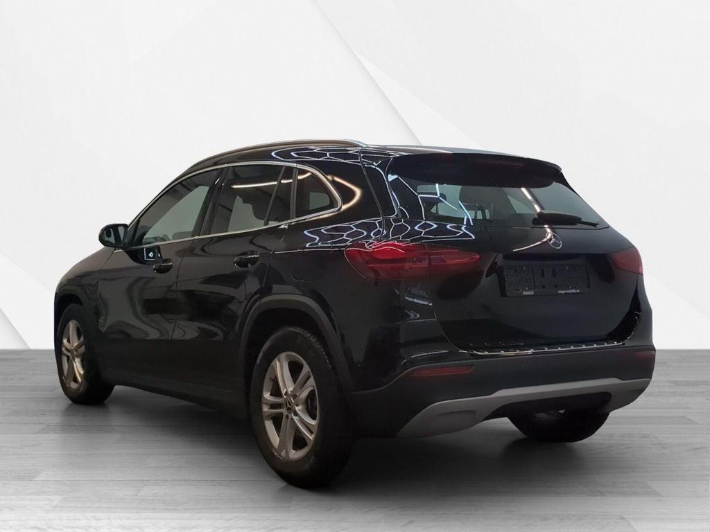 Mercedes-Benz GLA 200 2024