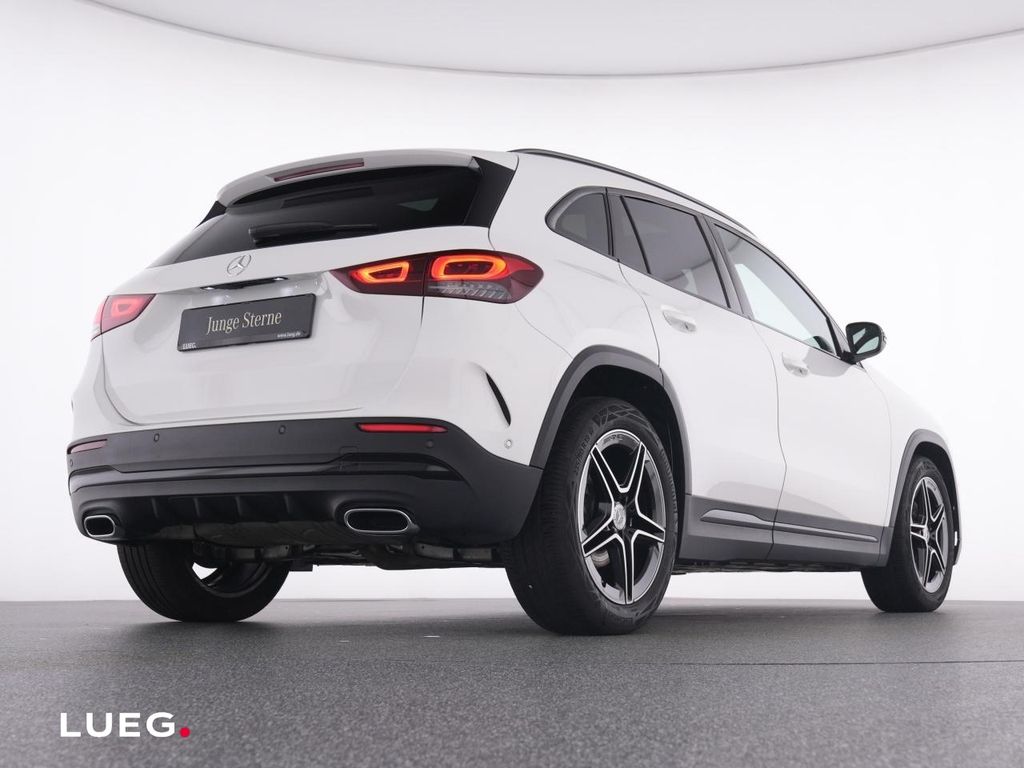 Mercedes-Benz GLA 200 2022