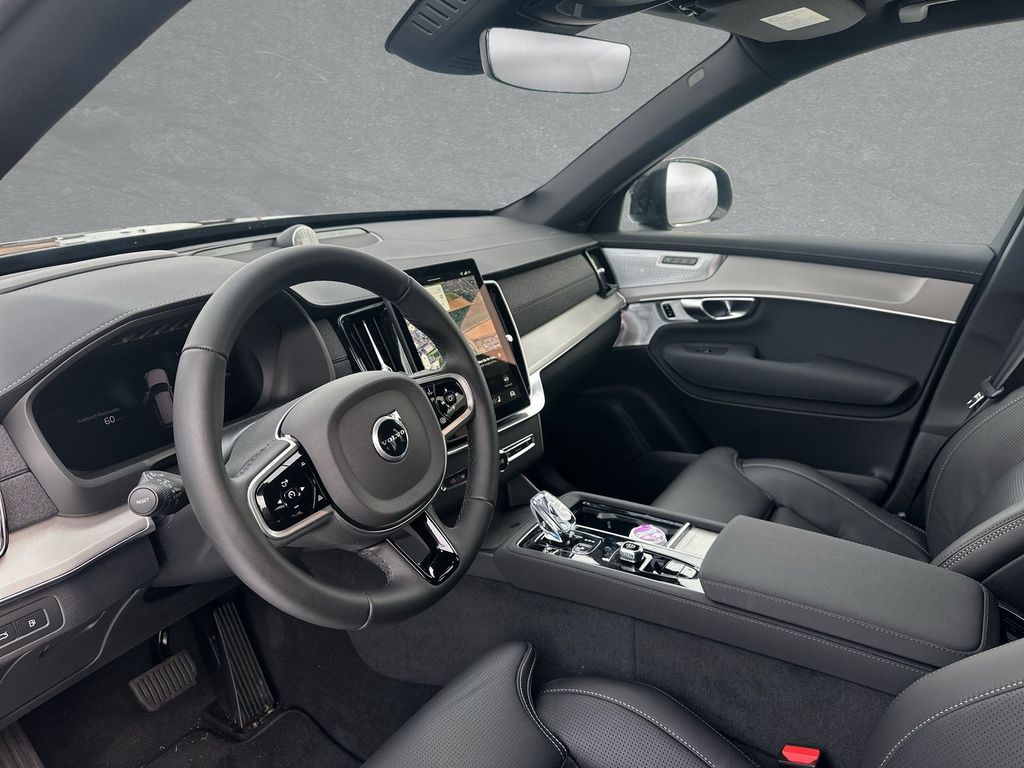 Volvo XC90 2025
