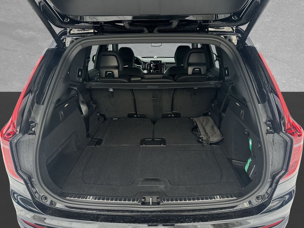 Volvo XC90 2025