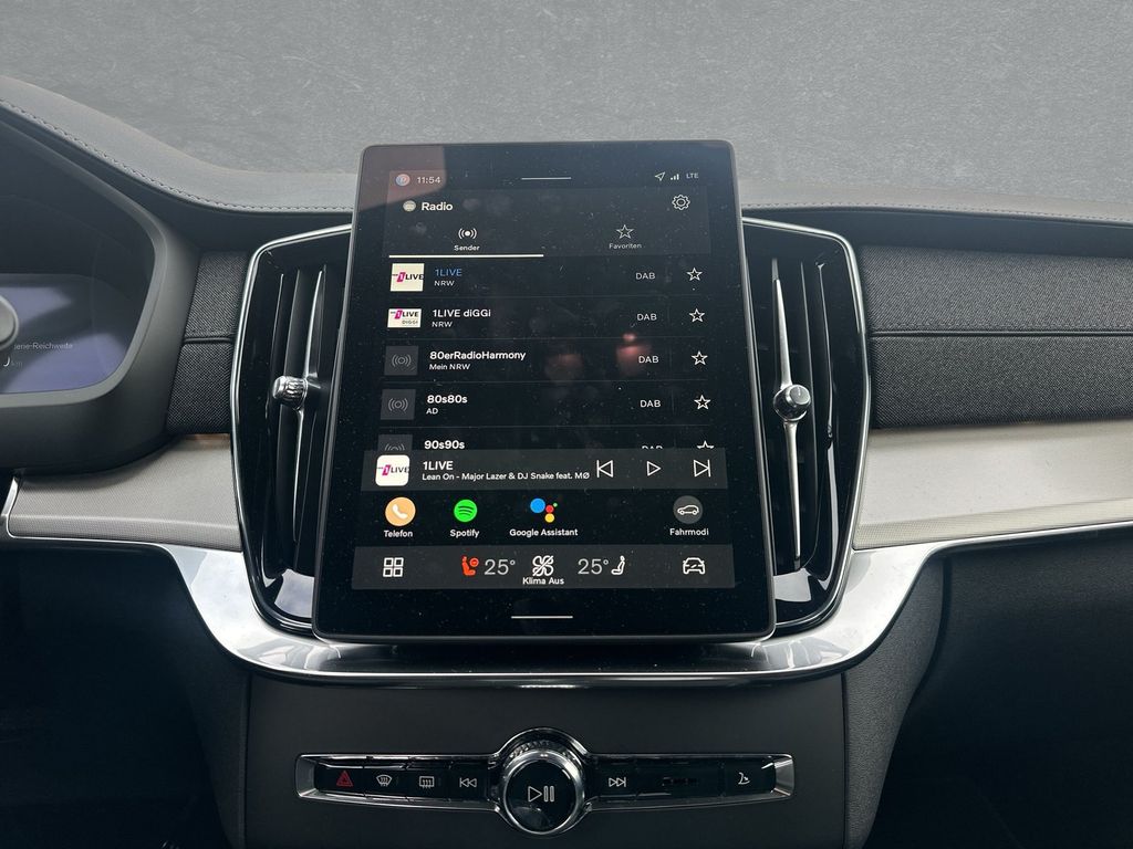 Volvo XC90 2025