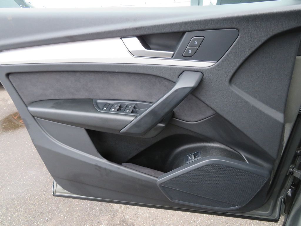 Audi SQ5 2024