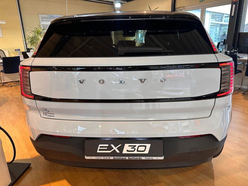 Volvo EX30 2025