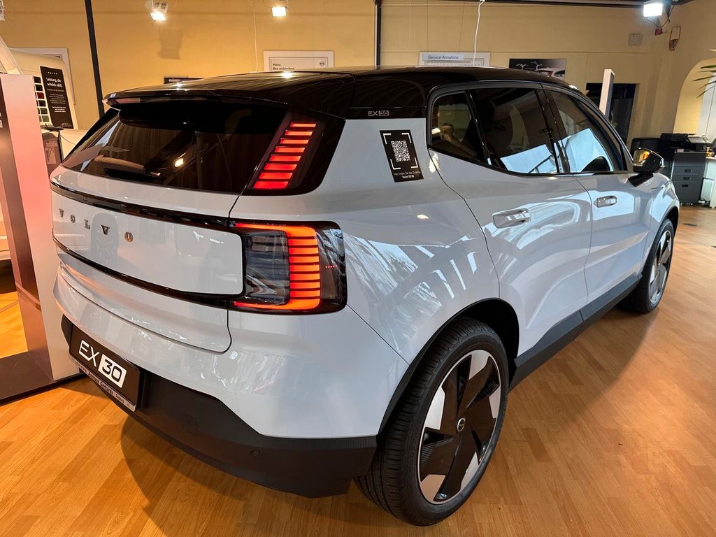 Volvo EX30 2025