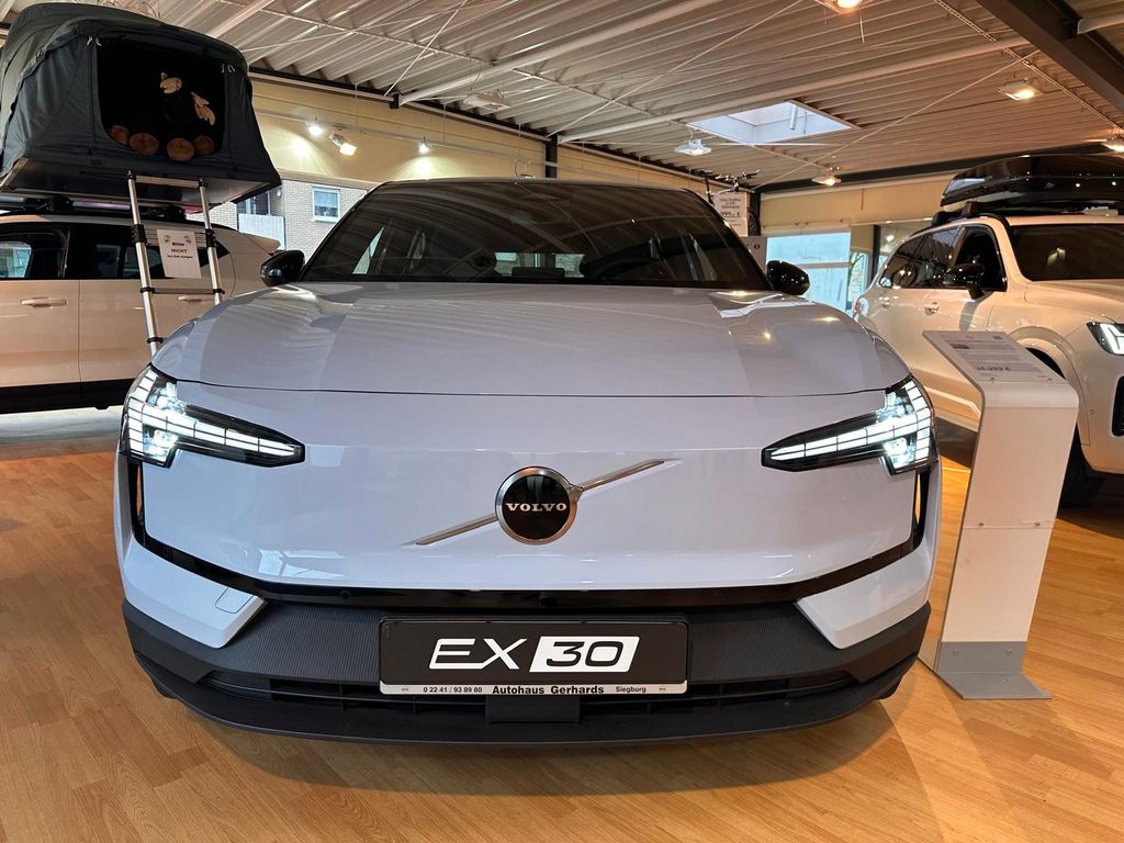 Volvo EX30 2025