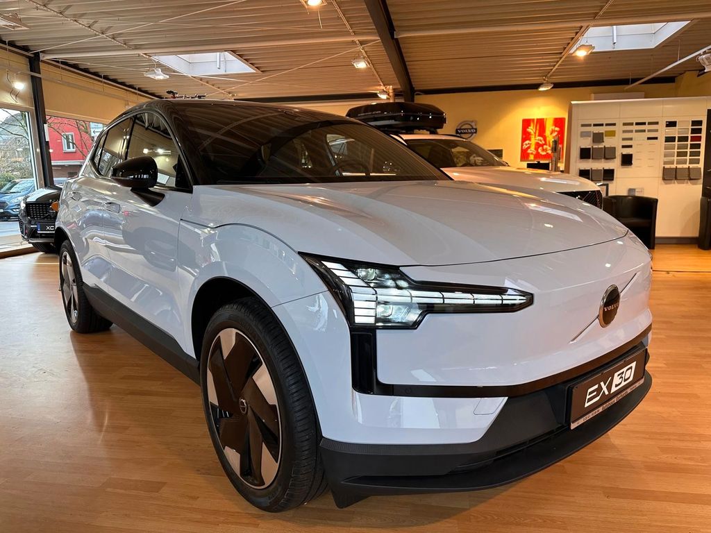 Volvo EX30 2025