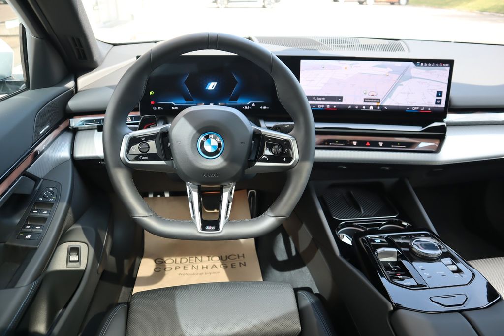 BMW i5 2024
