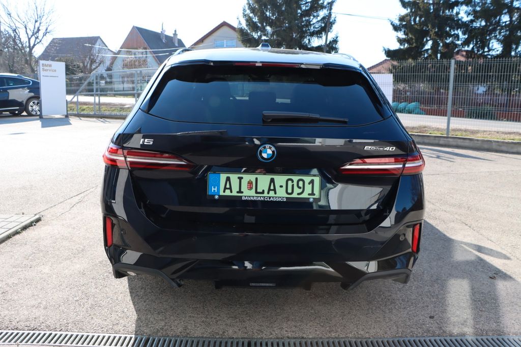 BMW i5 2024