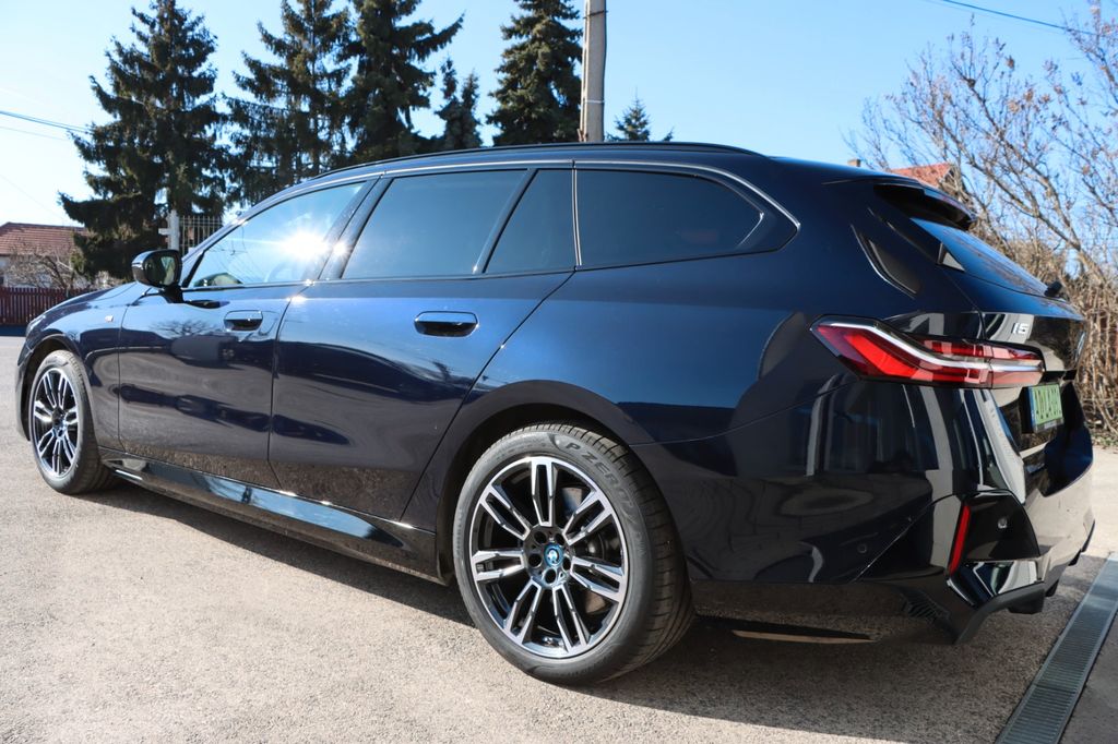 BMW i5 2024