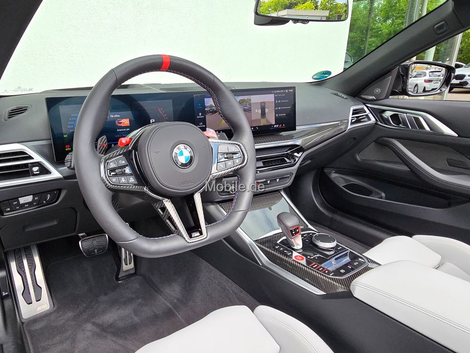 BMW M4 2025