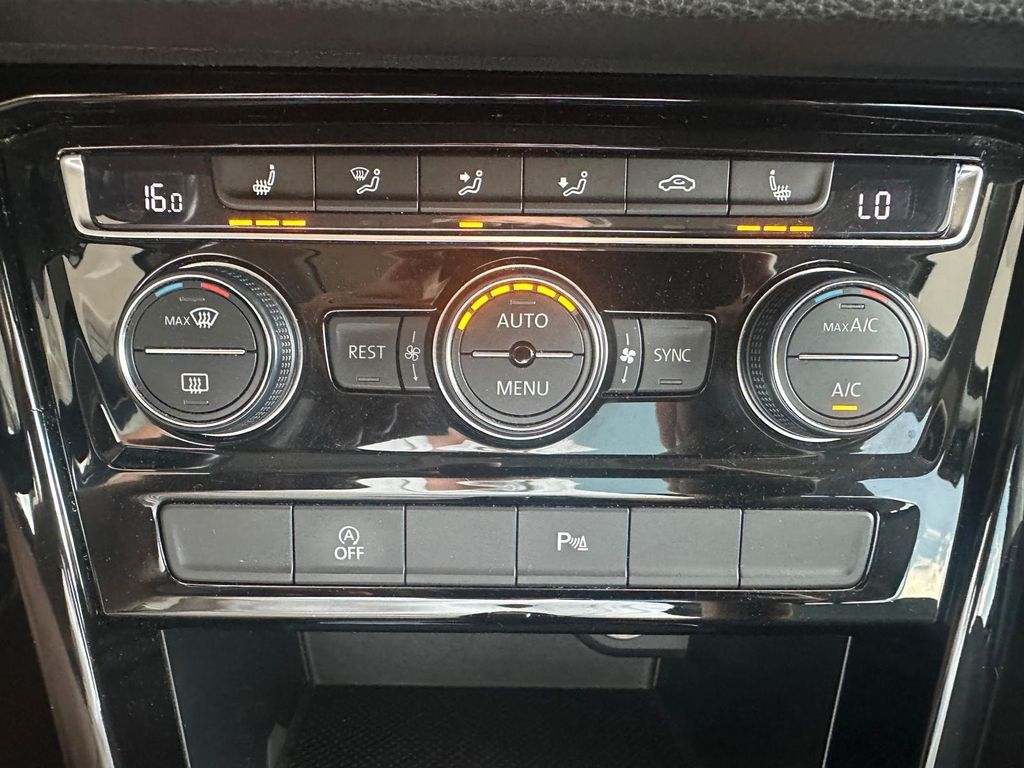 Volkswagen Touran 2016