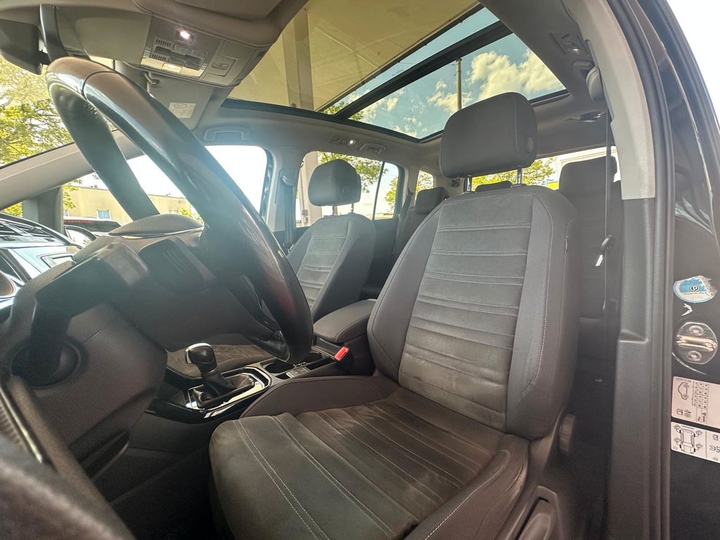 Volkswagen Touran 2016