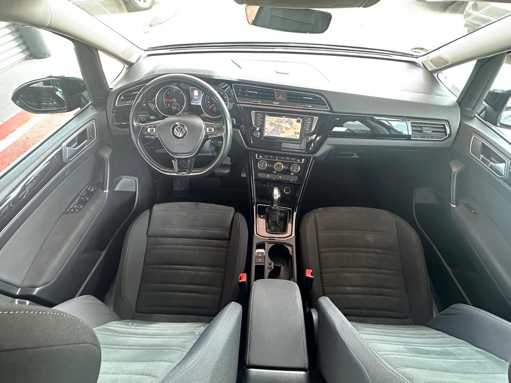 Volkswagen Touran 2016
