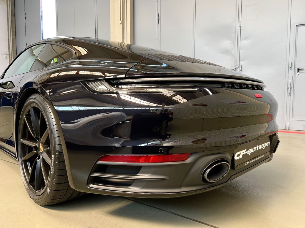 Porsche 992 2023