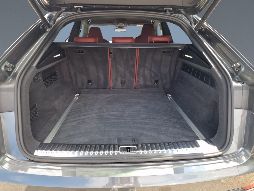 Audi SQ8 2022