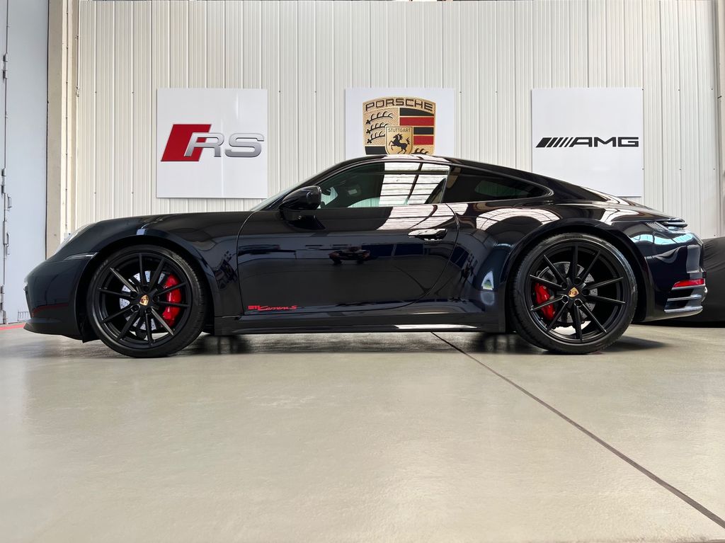 Porsche 992 2023