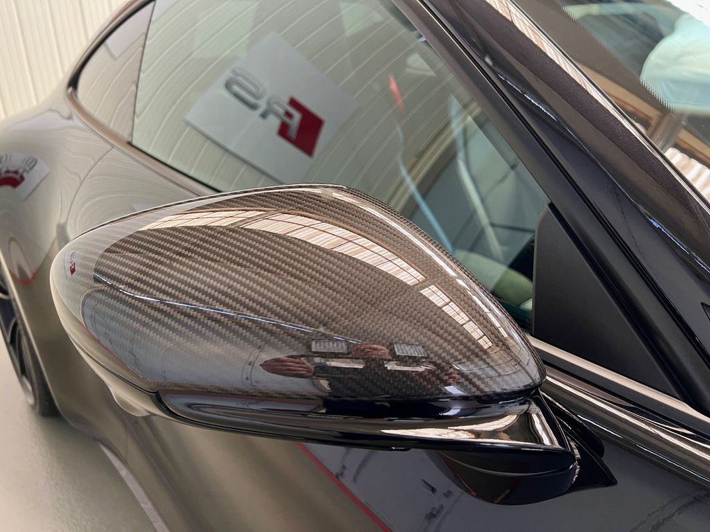 Porsche 992 2023