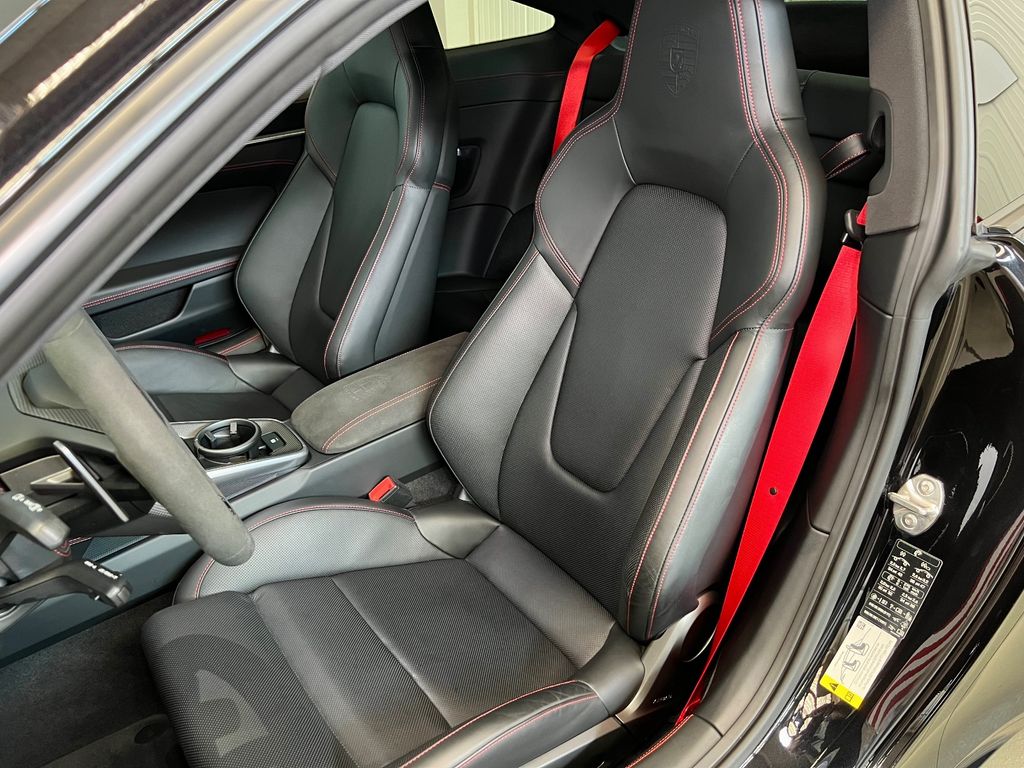 Porsche 992 2023