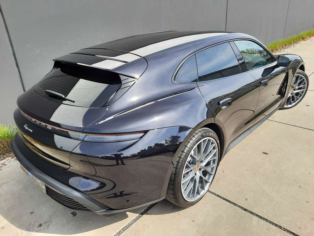 Porsche Taycan 2022