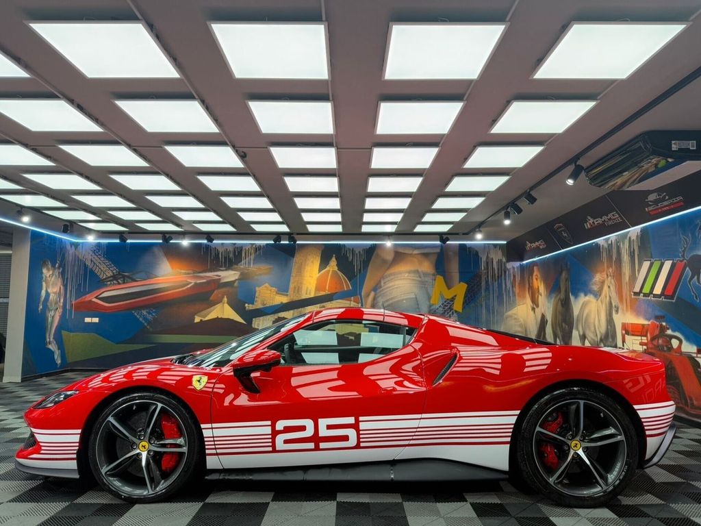 Ferrari 296 GTS 2025