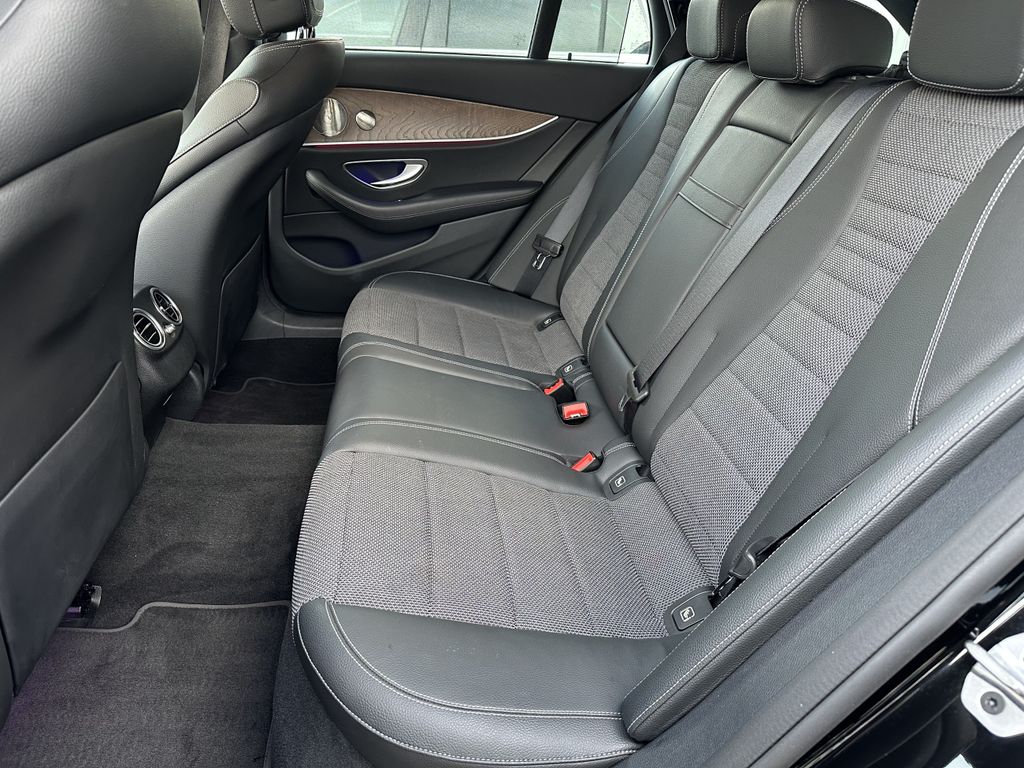 Mercedes-Benz E 300 2022