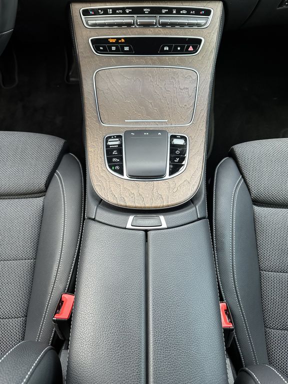 Mercedes-Benz E 300 2022