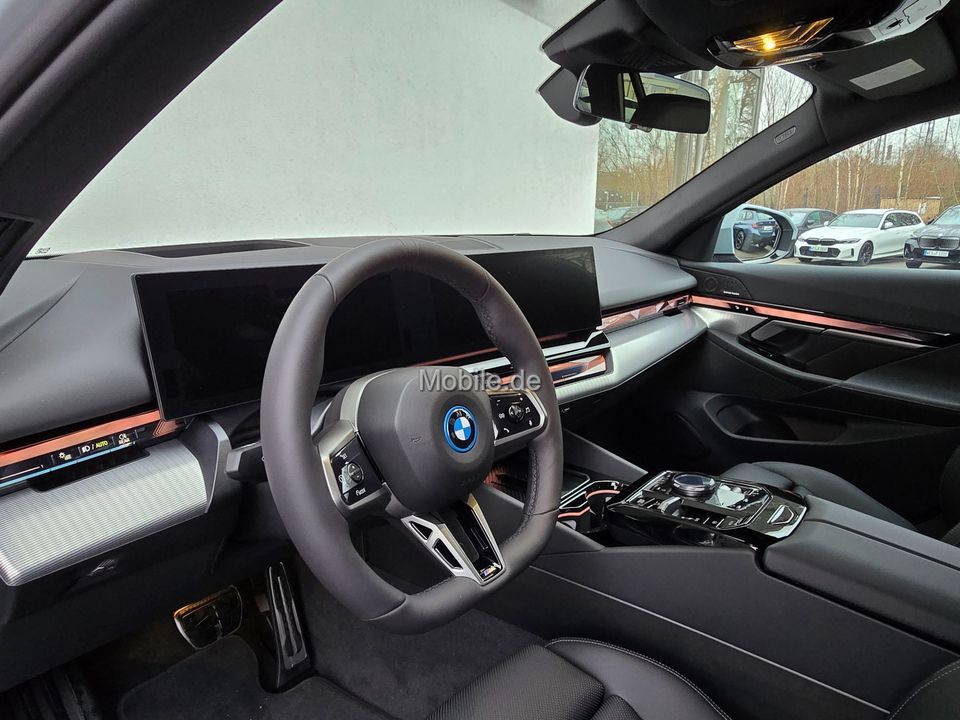 BMW i5