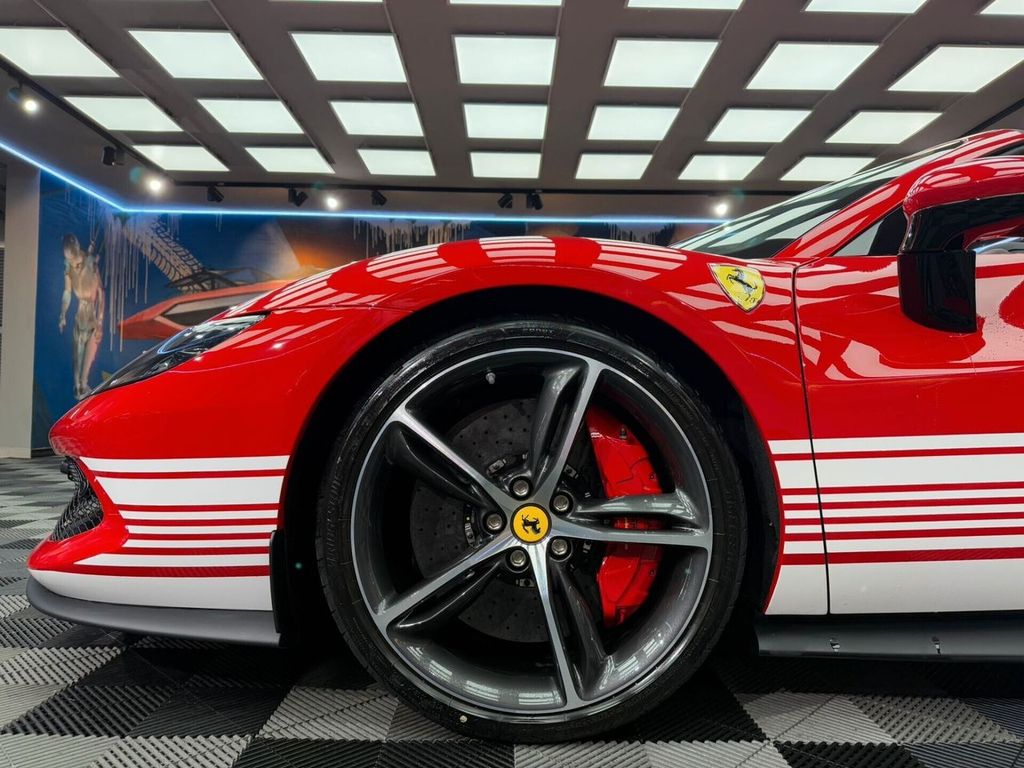 Ferrari 296 GTS 2025