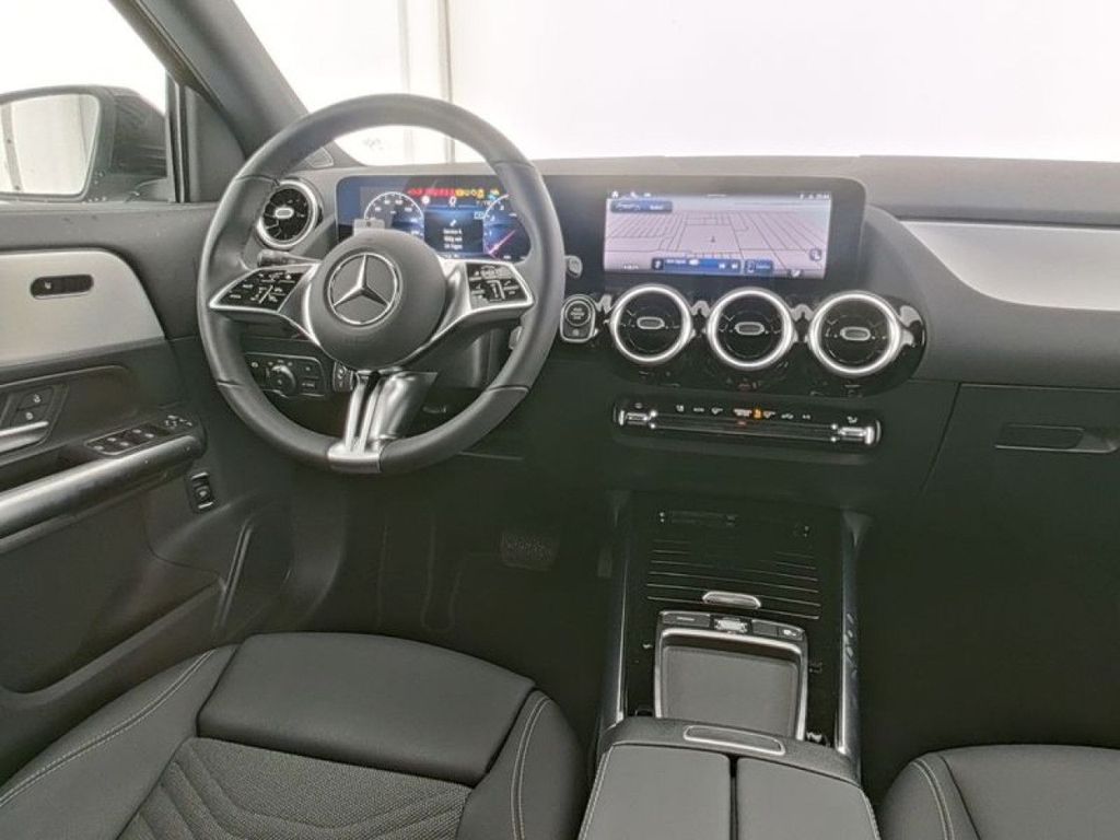 Mercedes-Benz GLA 250 2024
