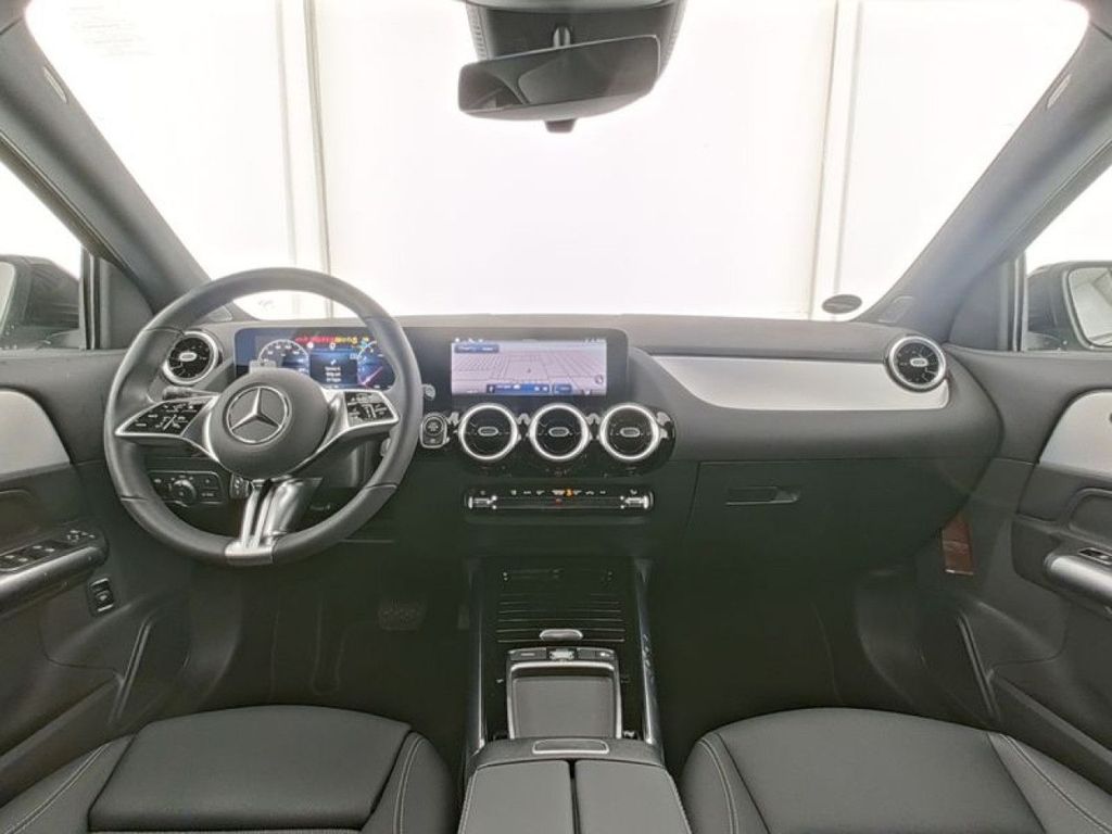 Mercedes-Benz GLA 250 2024