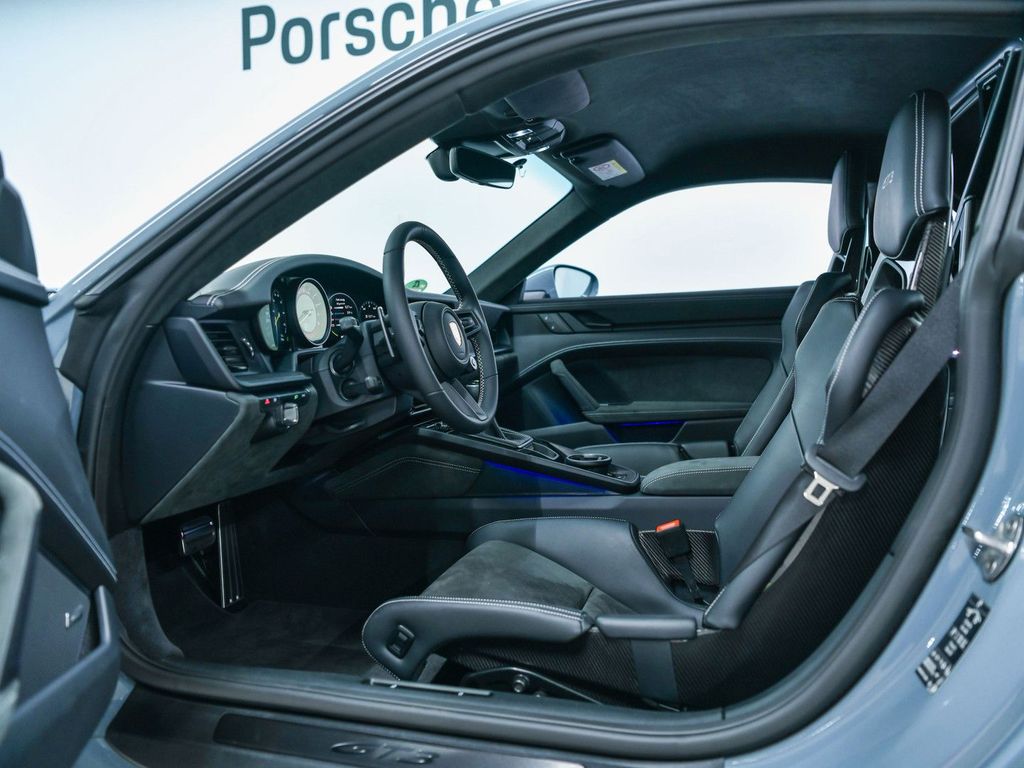 Porsche 992 2024
