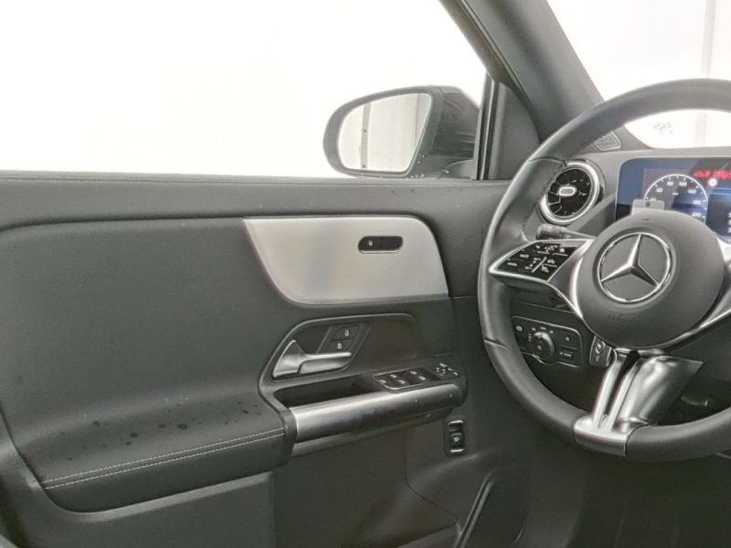 Mercedes-Benz GLA 250 2024