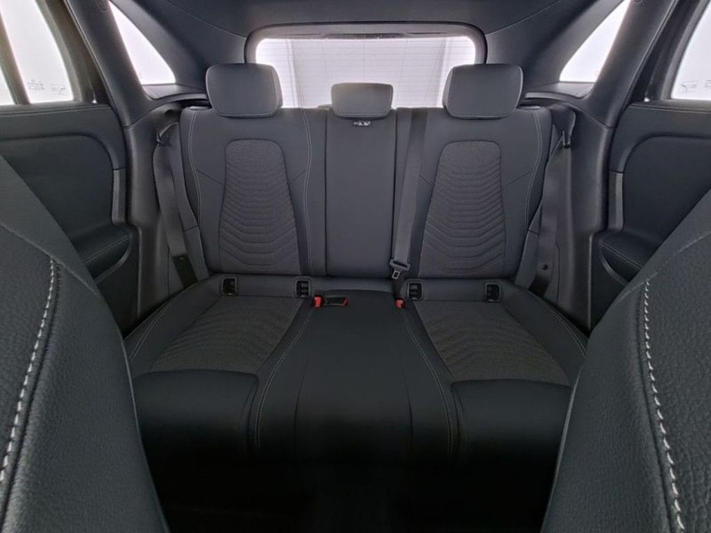 Mercedes-Benz GLA 250 2024