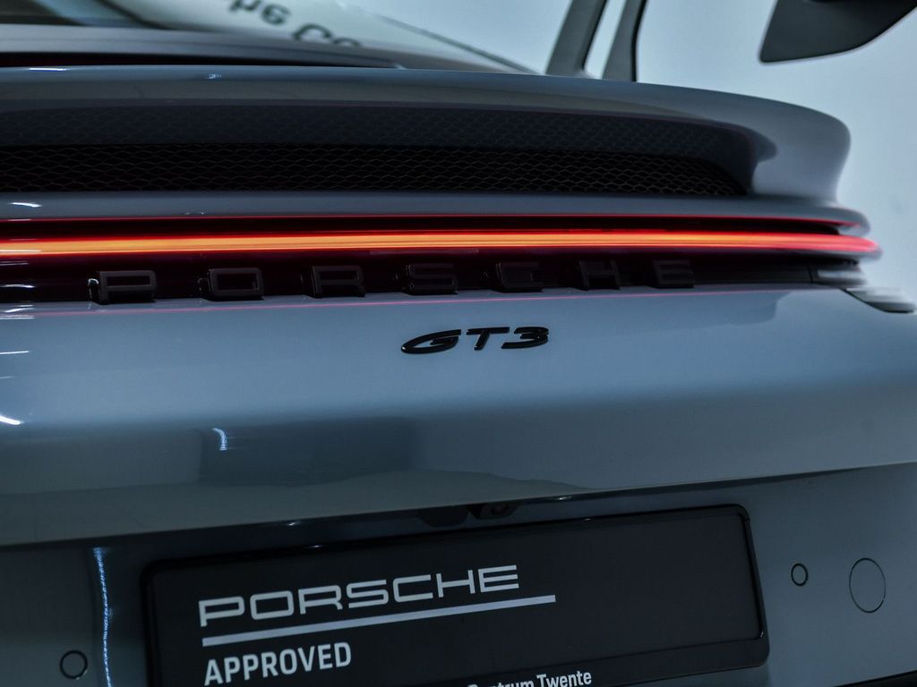 Porsche 992 2024