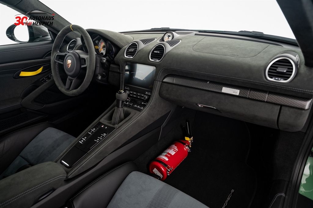 Porsche Cayman 2025