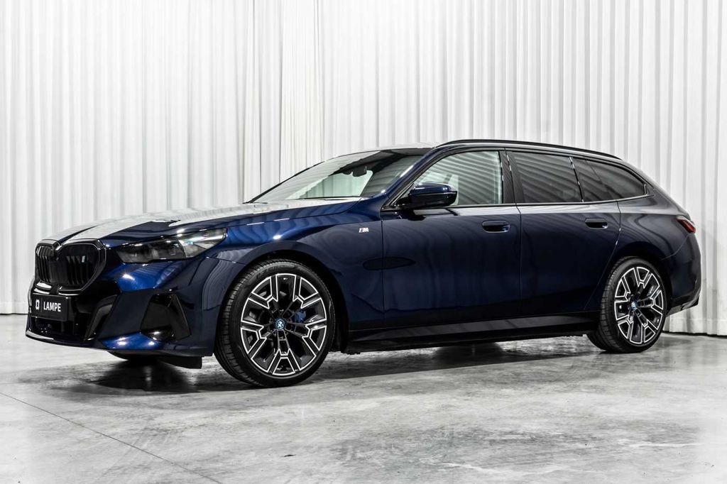 BMW i5 2025