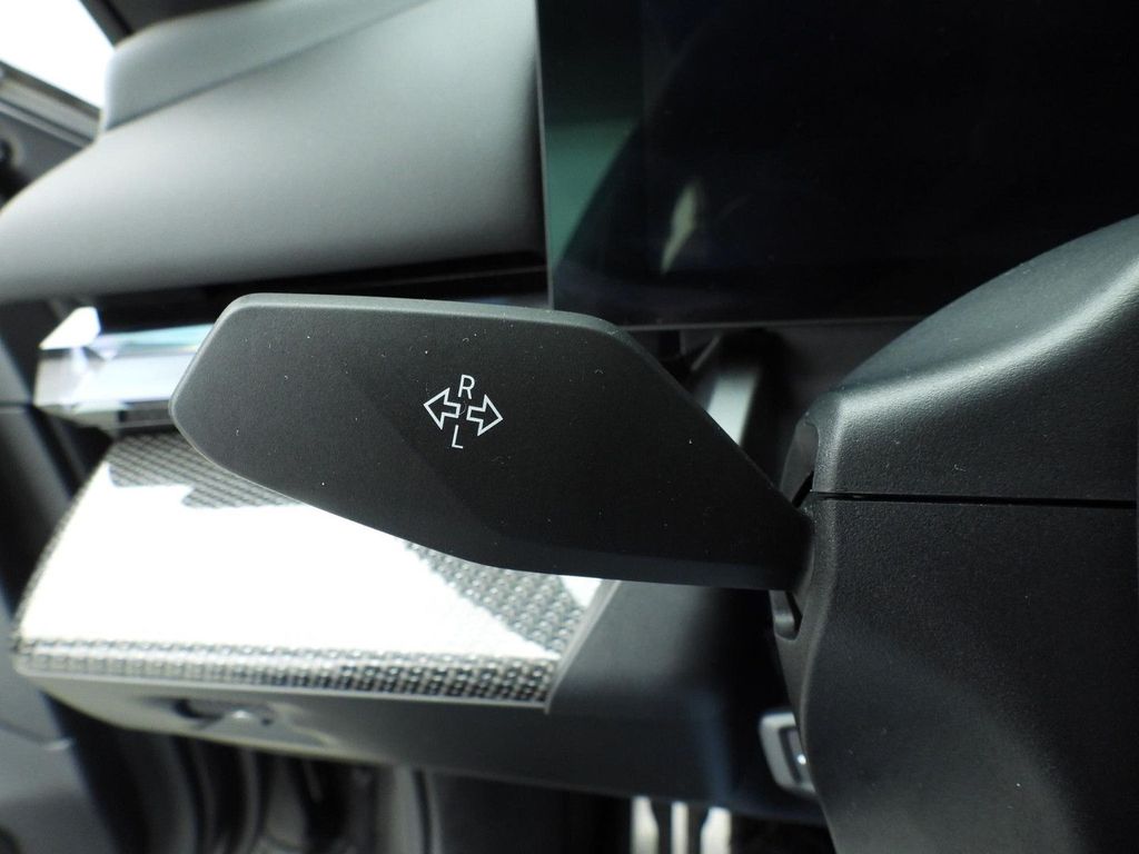 BMW i5 2024