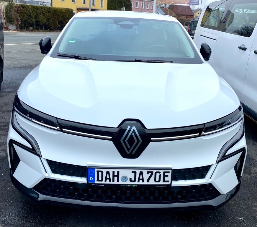 Renault Megane E-TECH 2022